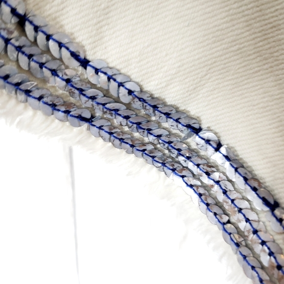 Calvin Kline Jeans Bleach Dipped Fray Hem Crop - Picture 4 of 9